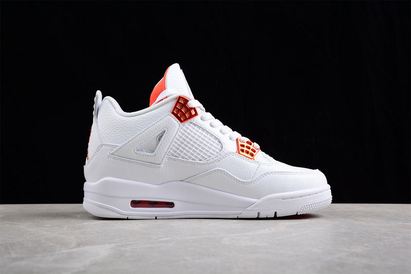 Jordan 4 Essentials