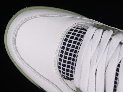 Jordan 4 Sporty