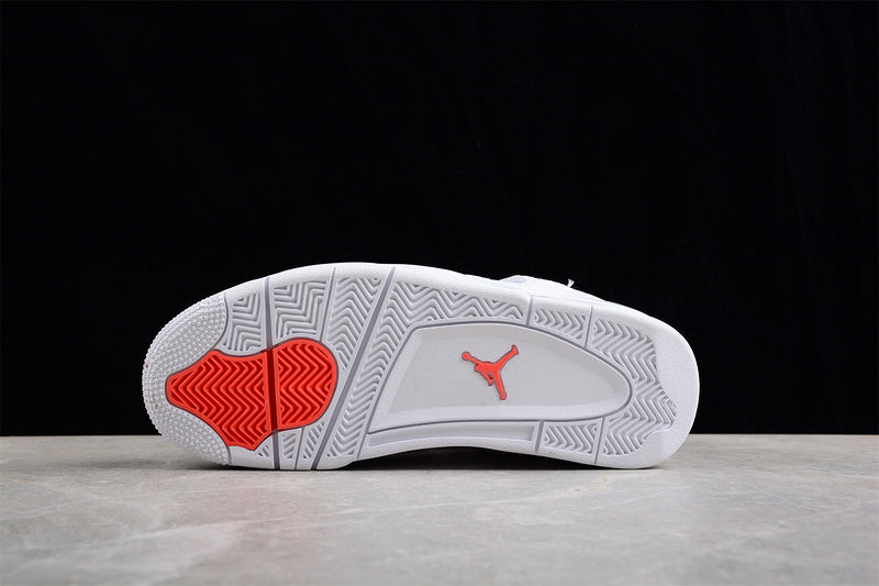 Jordan 4 Essentials