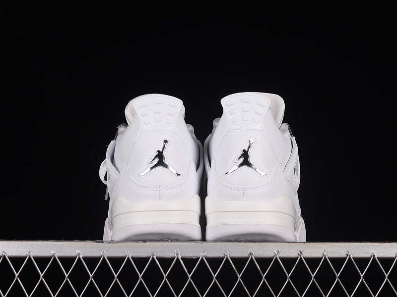 Jordan 4 Essentials
