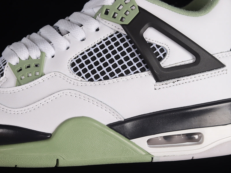 Jordan 4 Sporty