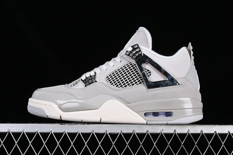 Jordan 4 Prestige